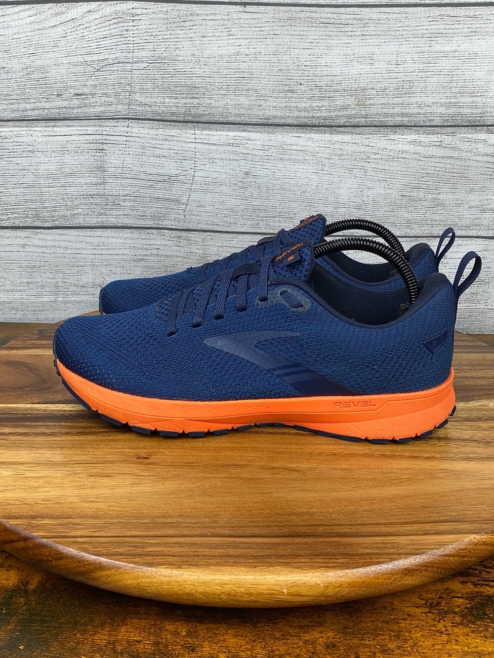 Brooks Revel 5 Navy Blue Flame Orange Running Shoe Mens Size 8 Womens Size 9.5